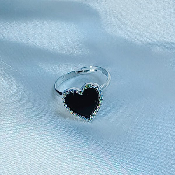 Diamond Heart Bracelet - Lifestyle - Luxore