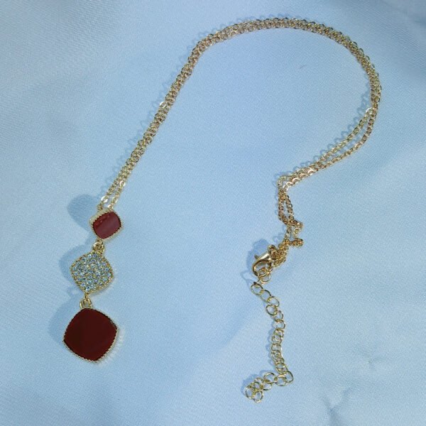 Golden Red Set - lifestyle