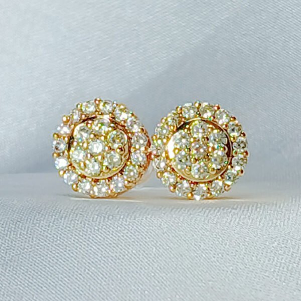 Golden white ear ring 1