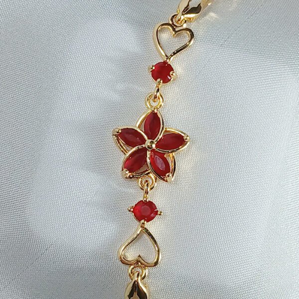 Red Rose Bracelet - Lifestyle - Luxore
