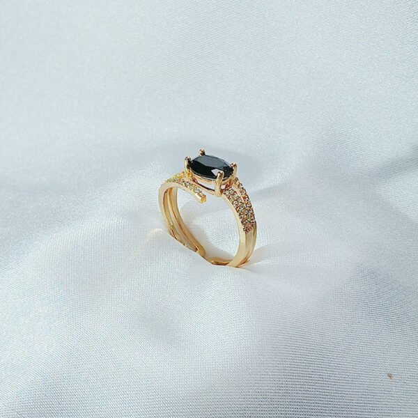 gold color blak ring - luxore - rings - lifestyle - 2