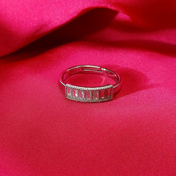 silver ring - luxore - rings - lifestyle - 1